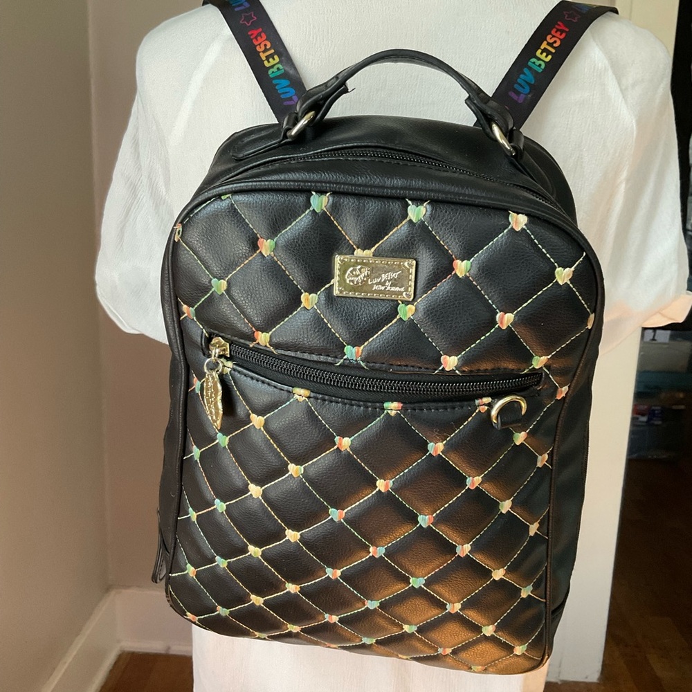 Betsey Johnson Luv Betsey Quilted Faux Leather w/ Rainbow Hearts, black, GUC!